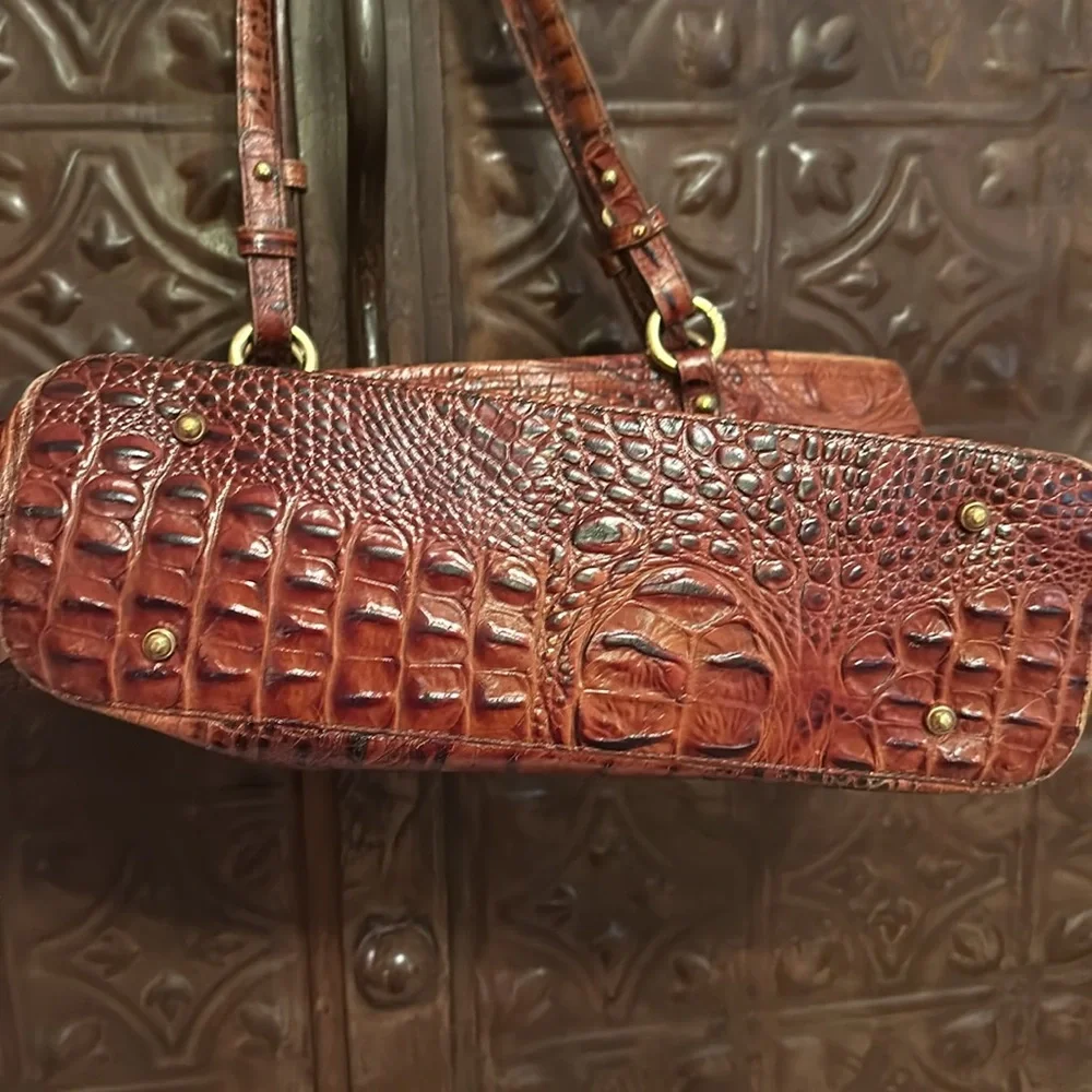 Brahmin leather handbag—beautiful! 9.5” x 14” - Picture 6 of 7